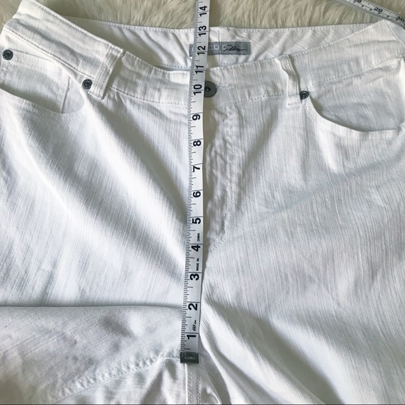 CHICOS Platinum Bootcut Jean Denim Stretch Cotton White Size 2 Large - Picture 10 of 13